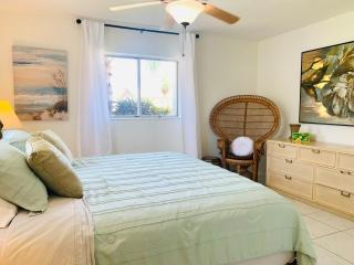 Spacious and Cozy Close to the Gulf Best Beaches - 2