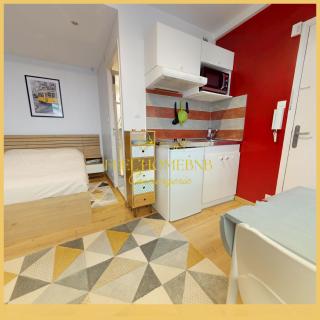 Le Petit Cocon, Station, Center & Free Coffee - 1