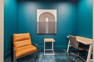 Cozy Arts District Stay Gym, Games and Yoga - 7