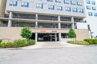 Studio in Downtown Houston - Shared Pool, Gym - 5
