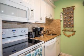 Oceanfront Beach Condo, Pool, Gym, Fishing Surfing - 2