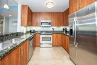 New 3Bd 2Bth Oceanfront Pool Boat 224B - 9