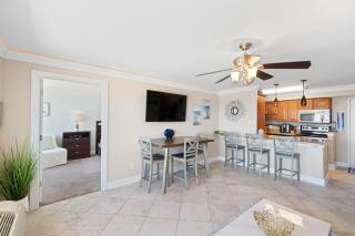 Oceanfront Beach Condo, Pool, Gym, Fishing Surfing - 6