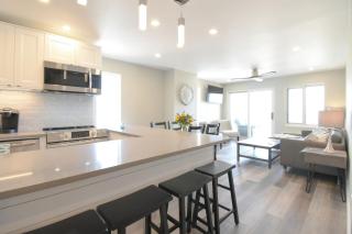 Oceanfront Beach Condo, Pool, Gym, Fishing Surfing - 3