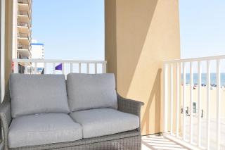 Oceanfront Beach Condo, Pool, Gym, Fishing Surfing - 2