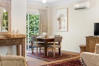 Toorak Escape - Serene Stay near Burnside Village - 1