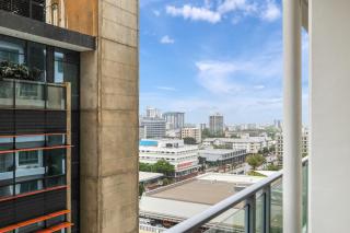 10th floor Executive King Suite - 1