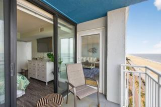 Beachfront Condo Pool Surfing Fishing EW 1101 - 9