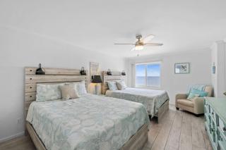 Oceanfront Beach Condo, Pool, Gym, Fishing Surfing - 2