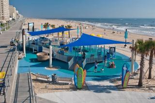 Oceanfront Beach Condo, Pool, Gym, Fishing Surfing - 1