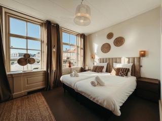 Newly Refreshed Family Retreat in Zoutelande - 0