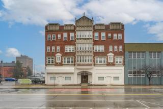 Pet-Friendly Midtown Gem, 1 Mi to Dtwn Detroit - 9