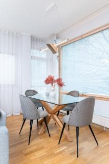 Quiet 2BR Steps from Old Town, Parking garage - 9