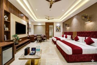 Hotel Peridot with Free Airport Pickup - 1