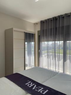 Pearl Luxury Suites - 8