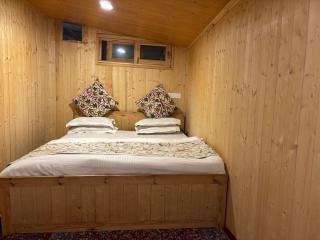 Favela Headrooms - 4