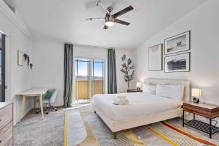 Cozy 2BR Home Workspace Sleeps 4 Downtown - 6