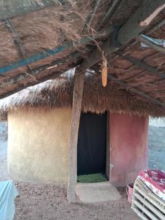 Cases traditionnelles en pays Bassari - 8