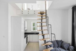 Private Luxury Ensuite Room Greater London, Free Parking Gatwick 15MIN - 2