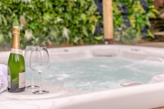 Devon Retreat,Indoor Pool,Hot-Tub,Sauna,Cinema,Gym - 2