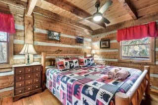 Log Cabin, Private Hot Tub, BBQ, Smoky Mountains - 6