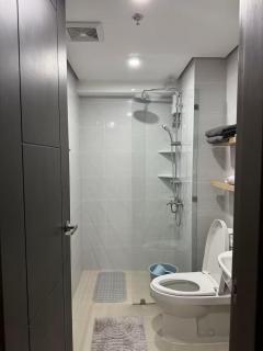 Modern 1BR Condo at Baseline Prestige Cebu - 2