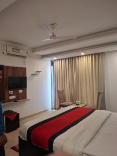 Hotel Royal Stay - 0