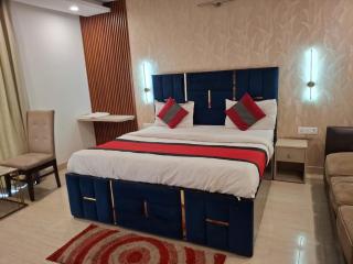 Hotel Royal Stay - 1