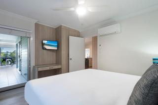 Oasis 12 & Free Buggy - Hamilton Island - 3