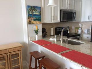 Gulf Front condo with Pools Beach access and Gym - 8