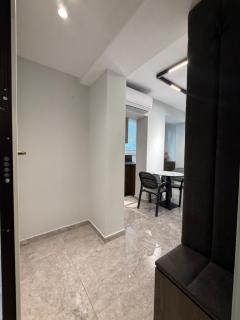 Alana's Apartment Tirana - 4