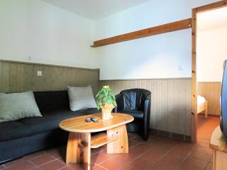 Holiday farm situated next to the Kellerwald-Edersee national park with a sunbathing lawn - 3