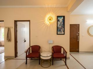 Taj Luxuria by Red Olive 10min to Taj Mahal 3BHK - 8