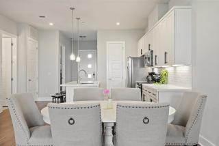 E ATX Condo-2bd, sleeps 6, near dtwn & airport - 7