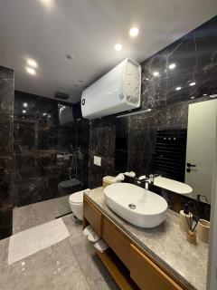 Black & Velvet Studio - 1