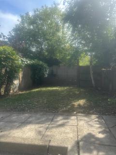 Ernest court - 3