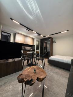 Black & Velvet Studio - 3