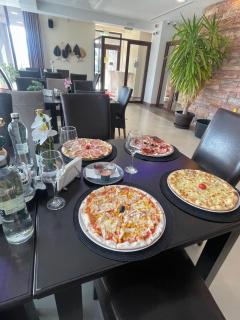 Vila Premiere Bistro-Spa - 8