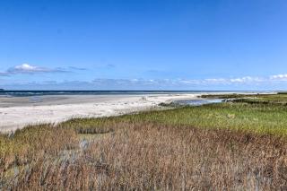 Beachfront Getaway! Hilton Head Resort Condo - 7