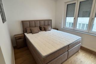 New spacious luxury apartment at Rathaushausplatz - 2