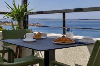 Beachfront Apartment Beach - Residence Srzić - 8