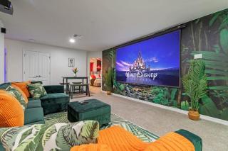 Sleeps 23 9BR Home w Private Pool & Game Room - 6