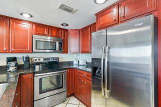 Corner Unit Beachfront with Secluded Beach! - 6