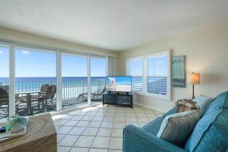 Corner Unit Beachfront with Secluded Beach! - 2