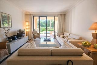 Beachfront Apartment in San Pedro - Pass the Keys - 9