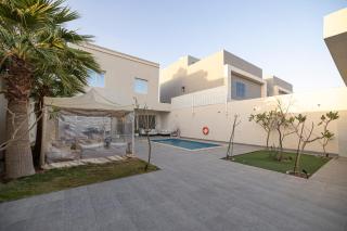 The White Villa Luxury 3 Bedroom Chalet ذا وايت فيلا بريدة - 4