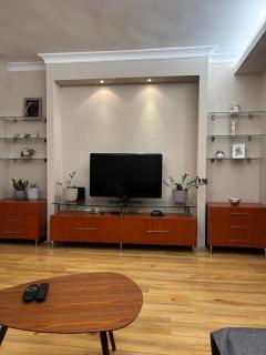 Feels Like Home 4-City Center - 5