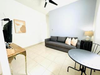 A1-Cozy 1 Bed-Fast WiFi Walk to Markets Eateries - 7