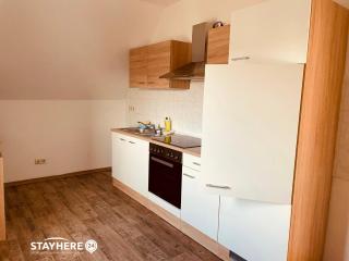 StayHere24 Maisonette-Wohnung mit großem Garten - 7