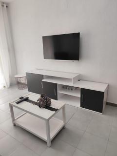 Moderno alojamiento con piscina a 150 metros de la playa - 0